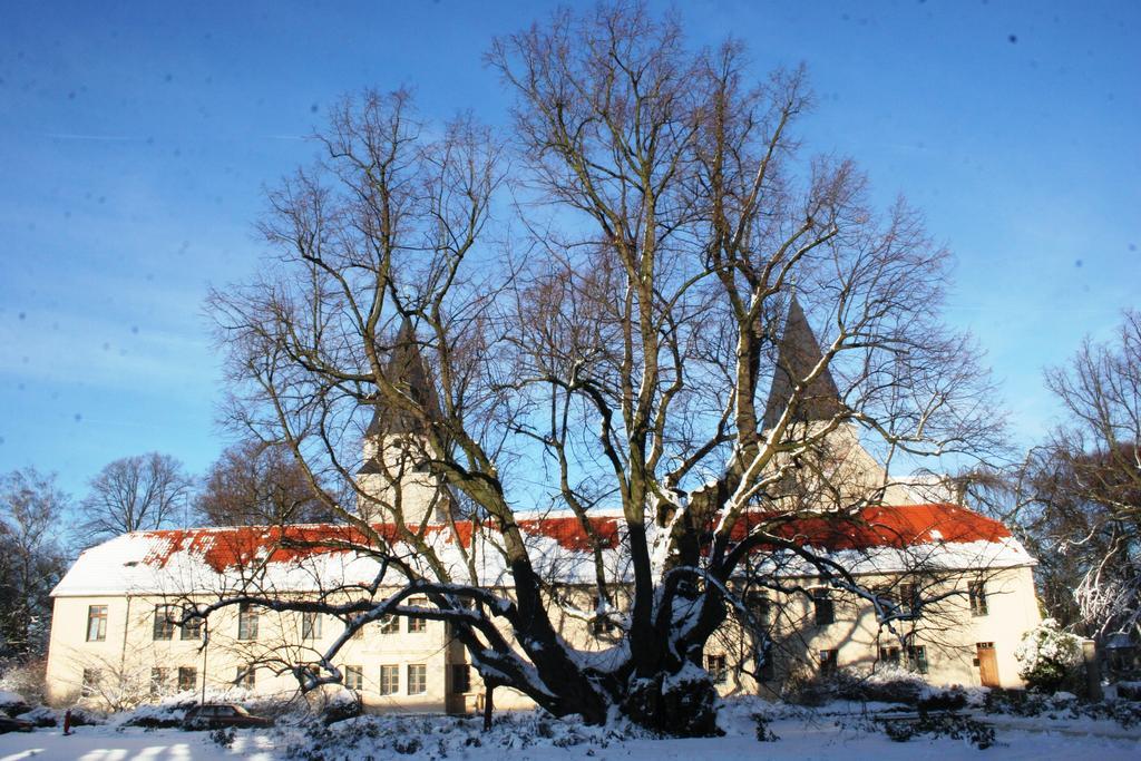 Отель Kaerntner Stub'N Кёнигслуттер-ам-Эльм Экстерьер фото